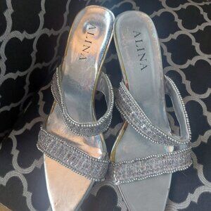 ALINA SIZE 39 SILVER COLOURED sandals